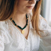 Collier tissu noué avec perles en acier inoxydable 304 Doré - Vert forêt x47cm