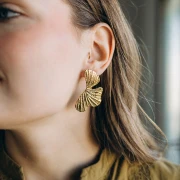 Boucles d'oreilles feuilles martelées 50x28 mm - Acier inoxydable 304L Doré x2