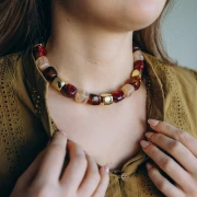 Perles cubes irréguliers 16x17 mm - Acrylique opaque - Marbré vert foncé x10