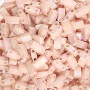 Miyuki Half Tila Beads 5x2.3x1.9 mm HTL-596 - Opaque Tea Rose Luster paquet 100g