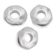 Perles rondelles irrégulières 6.5 mm - gros trou - Placage Argent fin vieilli x5
