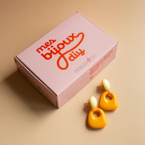 Mes bijoux DIY - Kit Boucles d'oreilles pendantes forme trapèze - Version Orange