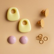 Mes bijoux DIY - Kit Boucles d'oreilles pendantes forme trapèze - Version Jaune