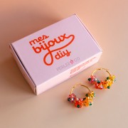 Mes bijoux DIY - Kit créoles fleurs en perles toupies version Orange