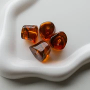 Perles irrégulières 16x20 mm en acrylique transparente - Ambre marbré x4