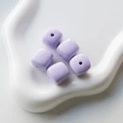 Perles cubes irréguliers 16x17 mm - second choix - Acrylique opaque - Lilas x10