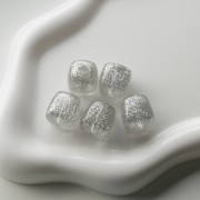 Perles cubes irréguliers 16x17mm - second choix Acrylique transparente Argenté x10
