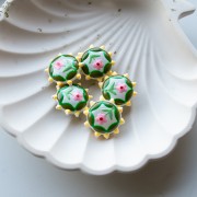 Perle ronde aplatie 20 mm en verre - motif fleur - Vert - Jaune - Rose x1
