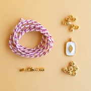 Mes bijoux DIY - Kit collier avec pendentif en résine époxy - Version Rose