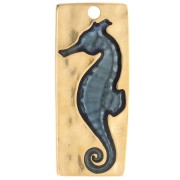 Pendentif irrégulier hippocampe 41x18 mm Doré à l'or fin - Bleu x1|raw }}