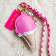 Pendentif glace pour bijou de sac 11x5.5 cm - PU - Rose - Marron x1 
