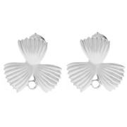 Argent 999 - Clous d'oreilles fleur strié 18x19.5 mm avec anneau fermé - Placage Argent fin x2 Clous d'oreilles fleur strié 18x19.5 mm avec anneau fermé - Placage Argent fin x2