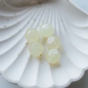 Perles rondes irrégulières facettées 14 mm en résine transparente - Champagne x1