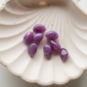 Perles nuggets irréguliers 13.5x9 mm en résine opaque - Violet marbré x8