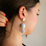 Perle olive 21x17 mm en résine opaque - Marbré Baby blue x1