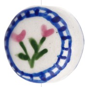 Perle ronde aplatie 19 mm en céramique - motif fleurs - Blanc - Bleu x1