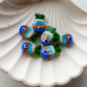 Perle poisson 19x13 mm en verre - Rayé - Bleu - Orange - Vert x1