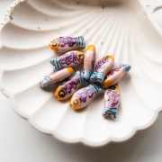 Perle poisson 21x10 mm en céramique - Rose - Orange - Bleu x1