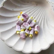 Perle glace 15x8 mm en céramique - Violet - Blanc x1