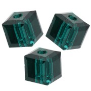 Cubes PureCrystal 5601 4 mm - Emerald x8