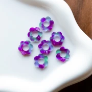Pendentif fleur 14 mm en acétate - Ecaille de tortue - Violet - Vert x1
