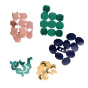 Cadeau - Perles colorées 2 trous en zamac - Couleurs et forme aléatoire x10