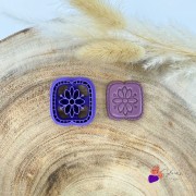 Emporte-pièce carrée 30x28 mm - motif fleur - en polymère biodégradable - Beige x1