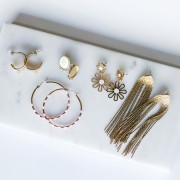Cadeau - Boucles d'oreilles Acier inox Doré - Forme, taille aléatoires x2