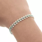 Chaîne maille chevron en épis résine époxy oeil 6.3 mm Blanc/Mint doré x 20cm