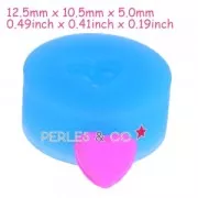 Mini moule silicone pour pâte polymère et pâte de métal 12,5x10,5 mm Coeur