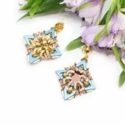 Perles en verre avec 3 trous forme V AVA® Bead 10x4 mm Labrador x10