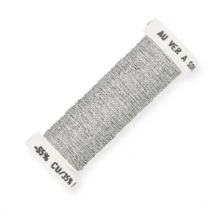 Fil à broder métallisé tressé 4 - Au ver à soie - pour broderie Argenté (001) x10m