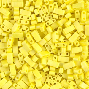 Miyuki Half Tila Beads 5x2.3x1.9 mm HTL-404FR - Op Yellow AB Mat x10g