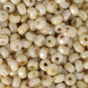 Perles facettées en verre tchèque Micro Spacers 2x3 mm Ivory Ceramic Look x50|raw }}