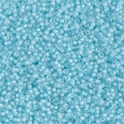 Rocaille Miyuki 15/0 2207 - Aqua Mist Lined Crystal Luster x8g|raw }}