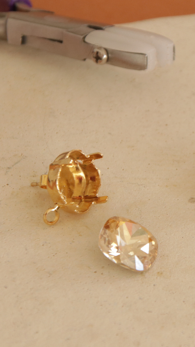 Schéma Comment sertir des cabochons ? Guide complet pour débutant