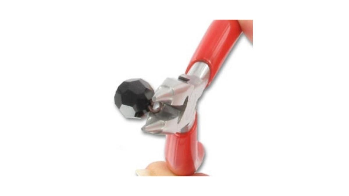 Former une boucle sur un clou ou une tige pour bijoux : Etape 4 Former une boucle sur un clou ou une tige pour bijoux : Etape 4