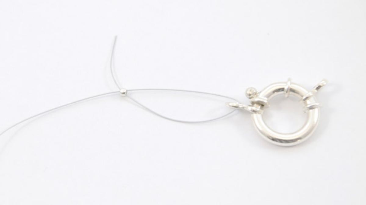 Faire de jolies finitions avec des perles à écraser : Etape 1 Faire de jolies finitions avec des perles à écraser : Etape 1