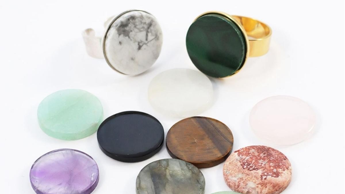 Schéma Comment coller un cabochon sur un serti ? Schéma Comment coller un cabochon sur un serti ?