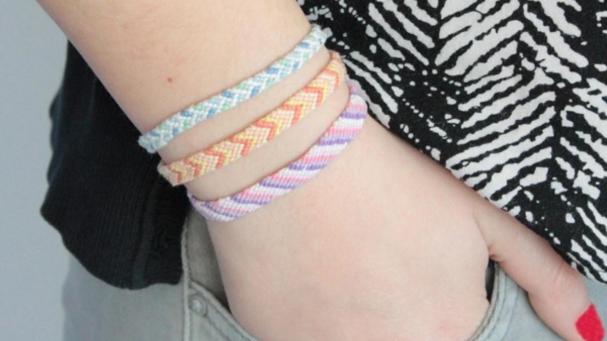 3 techniques pour apprendre à faire des bracelets brésiliens facile