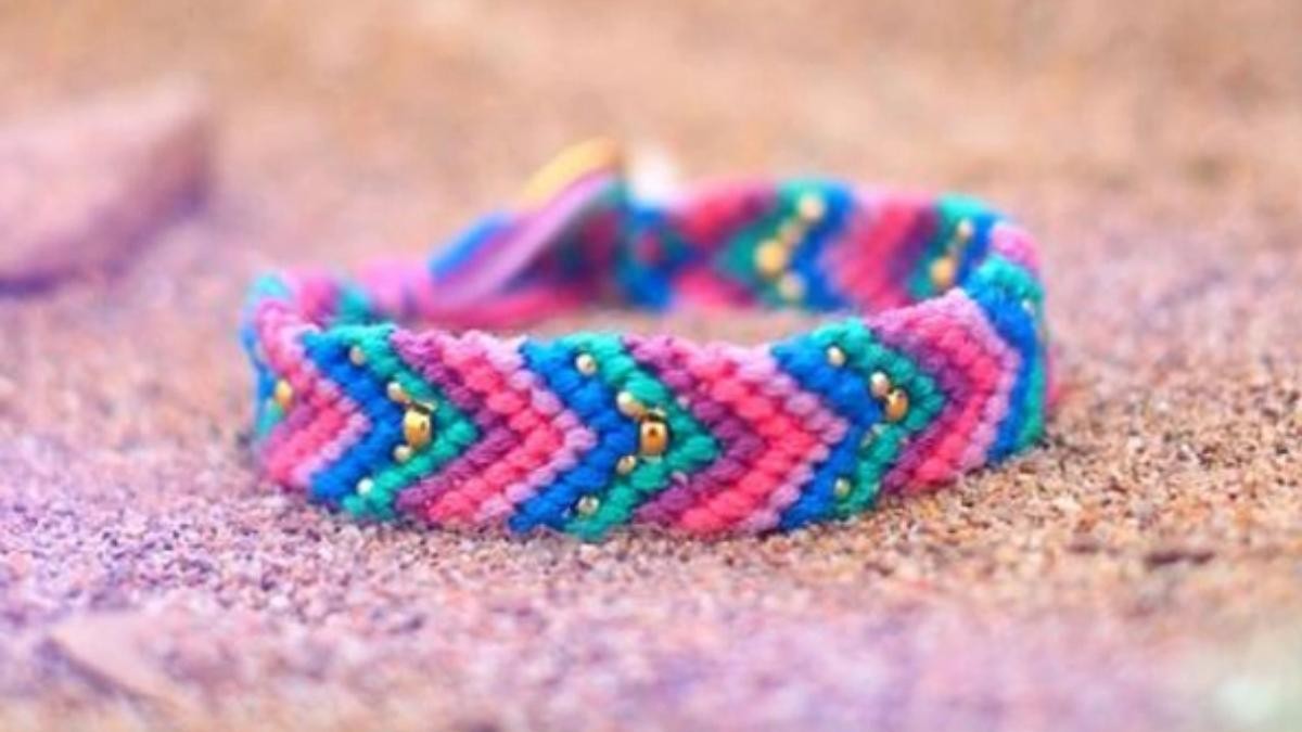 Bracelet brésilien motif chevron avec des perles