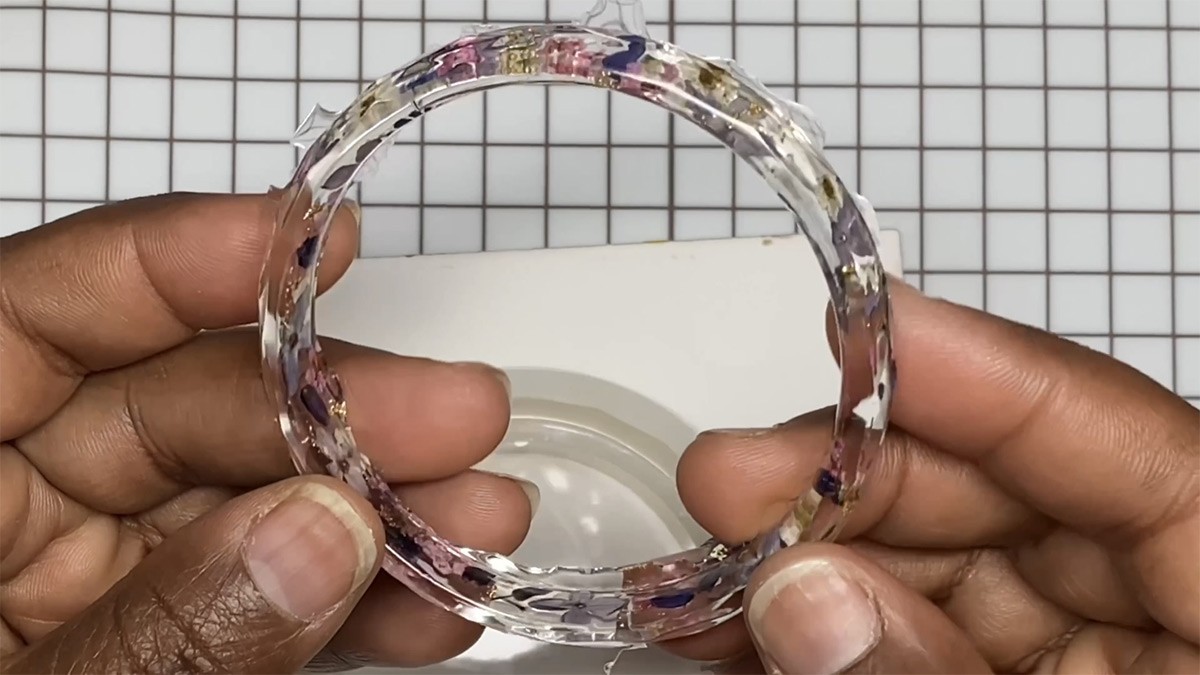 Comment poncer de la résine ? : Etape 1 Comment poncer de la résine ? : Etape 1