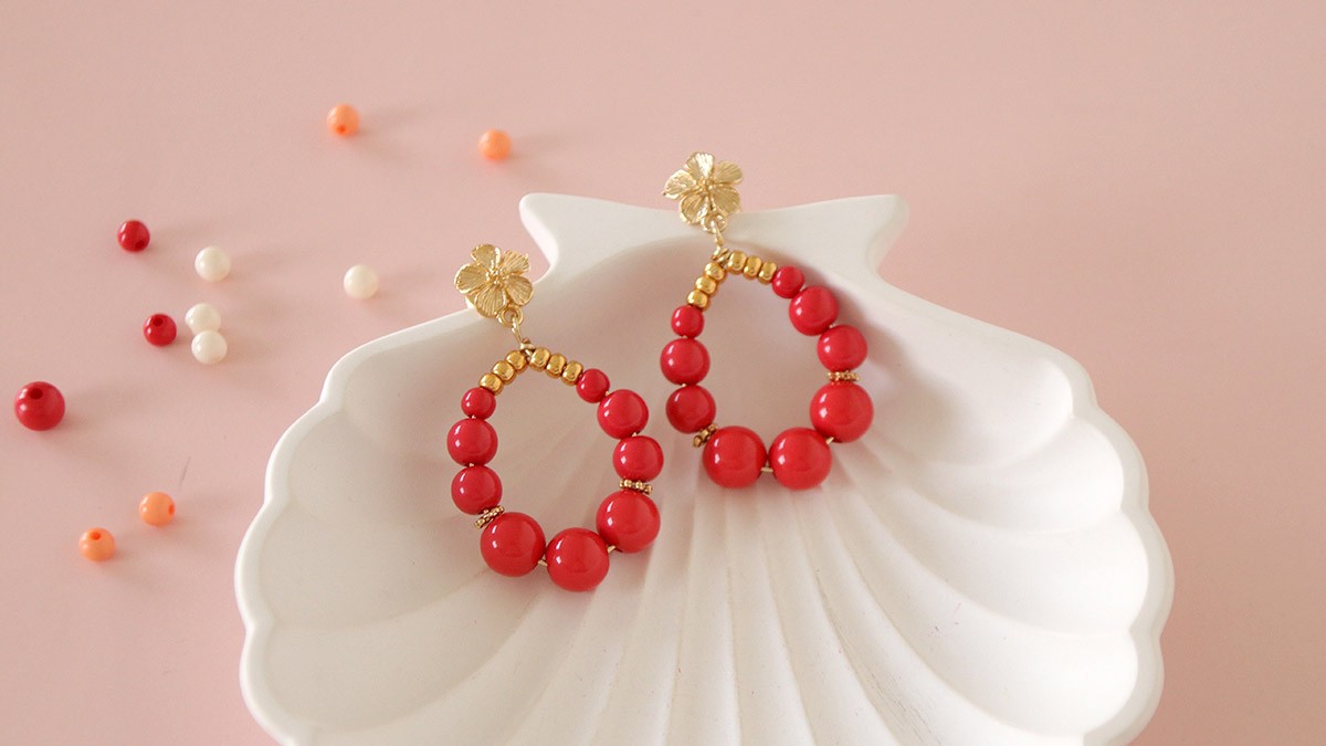BOUCLES D'OREILLE EN PERLES - KISSES X pour FEMME