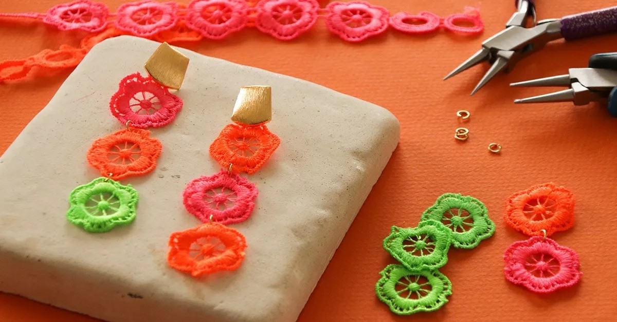 Bijoux tendance : 9 idées de bijoux fluo à faire soi-même Bijoux tendance : 9 idées de bijoux fluo à faire soi-même