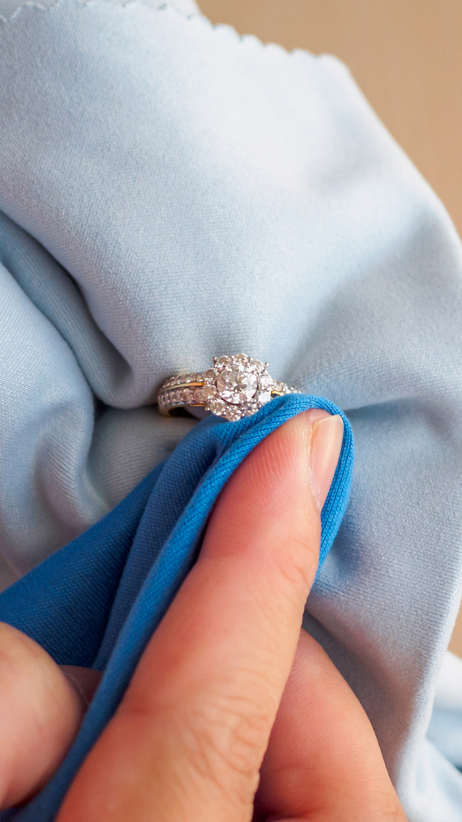 Schéma Comment nettoyer et entretenir ses bijoux fantaisie ?