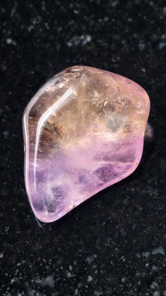 Schéma L'Ametrine : significations et bienfaits de la pierre bicolore Schéma L'Ametrine : significations et bienfaits de la pierre bicolore