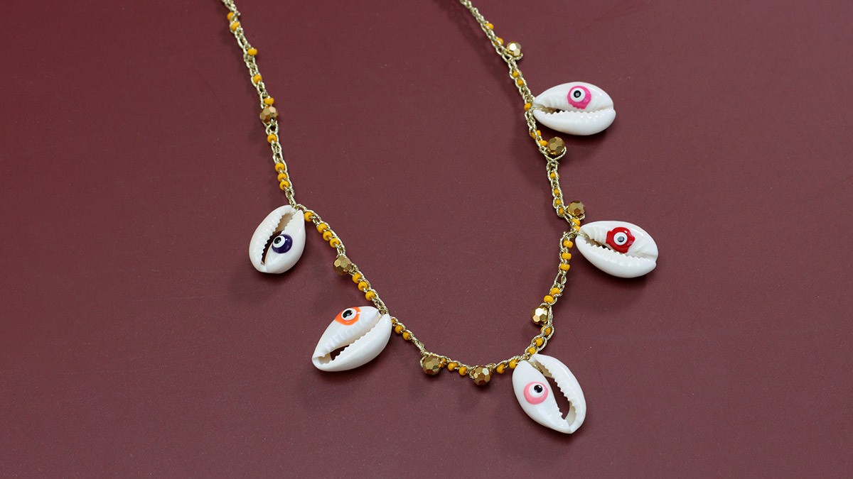 Schéma Fabriquer un bracelet ou collier au crochet au point chaînette