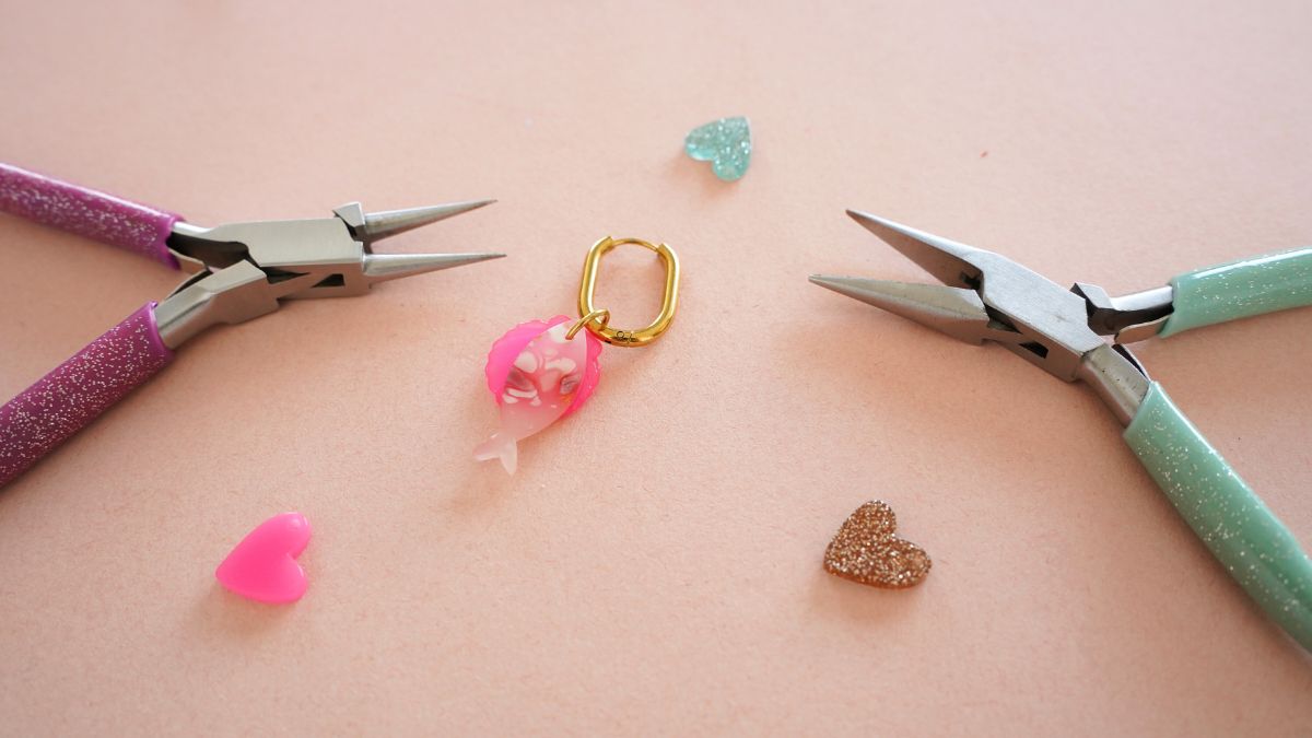 5 idées créatives de boucles d'oreilles pendantes à porter cet été : Etape 1 5 idées créatives de boucles d'oreilles pendantes à porter cet été : Etape 1