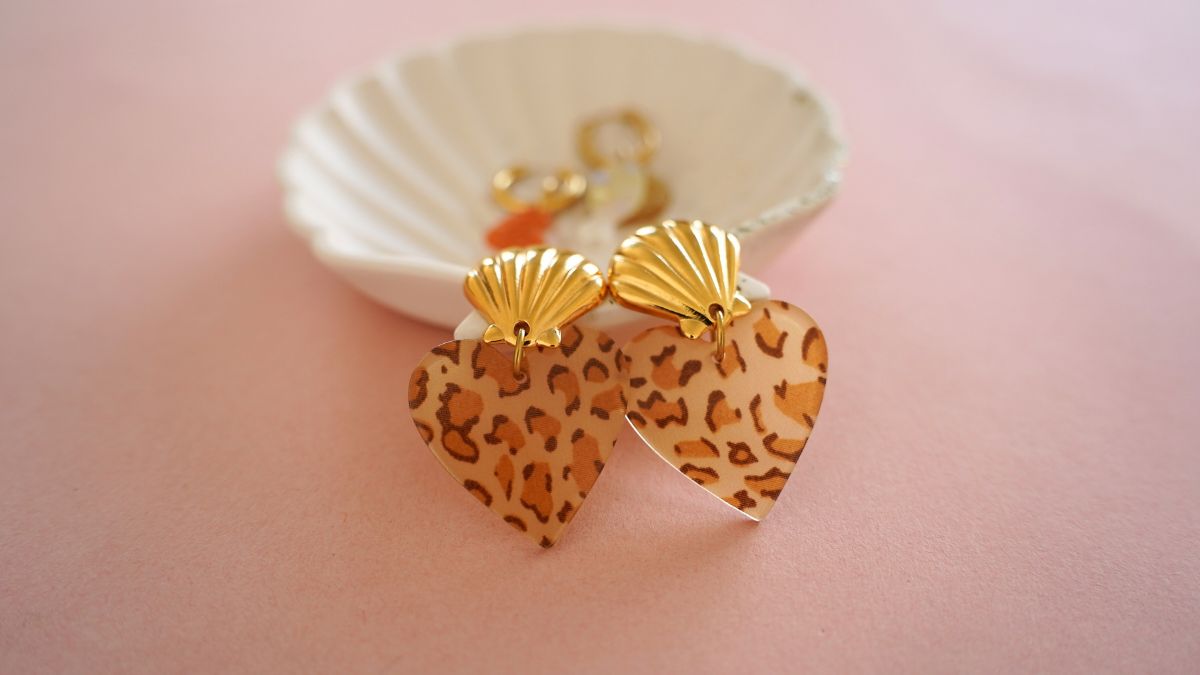 5 idées créatives de boucles d'oreilles pendantes à porter cet été : Etape 5 5 idées créatives de boucles d'oreilles pendantes à porter cet été : Etape 5