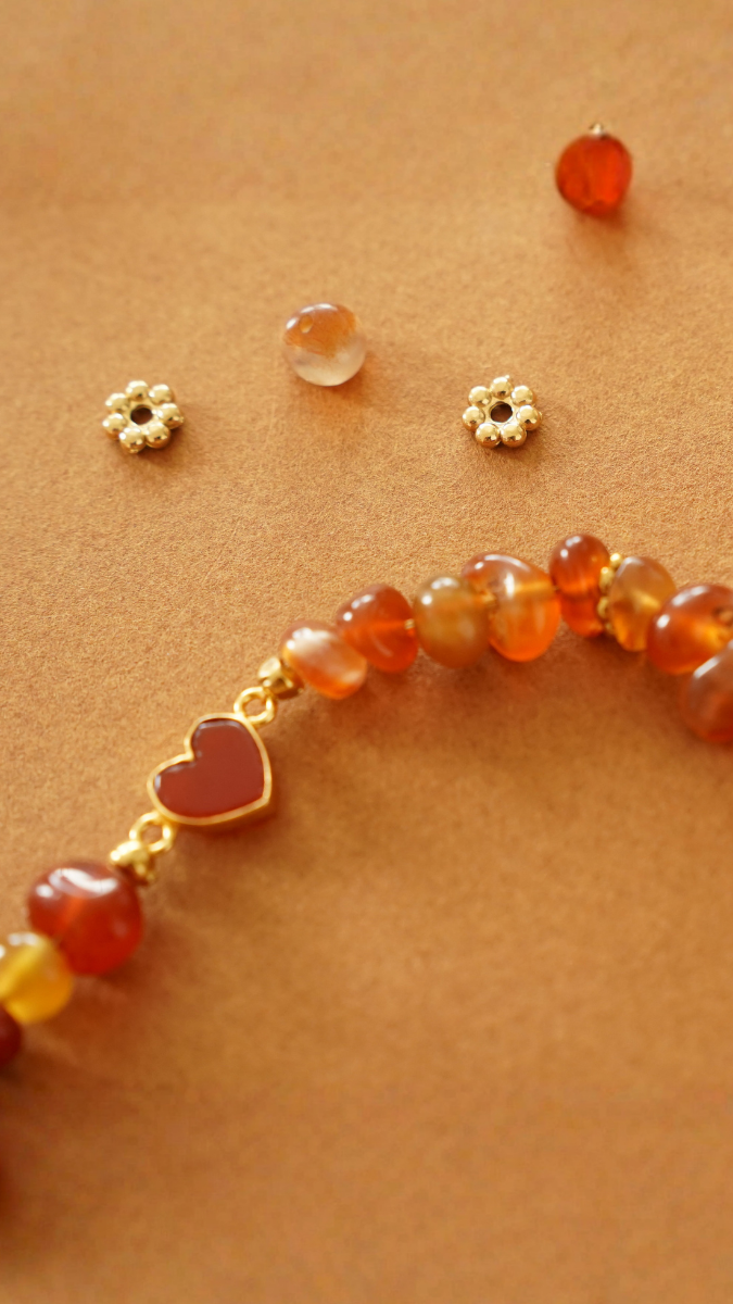 Schéma Idées bijoux : quelles pierres gemmes porter en hiver ?